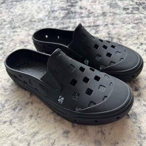 Vans Black MTE Slip-On Mule TRK Shoe